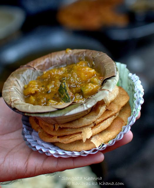 Kachori Sabzi